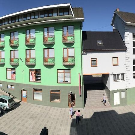 Готель Вікторія Volovets Exterior foto